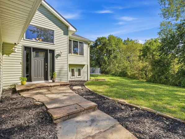 5700 Lexington Ave N, Shoreview, MN 55126