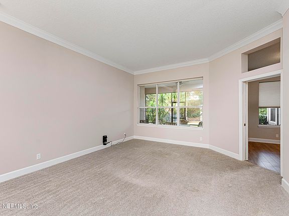 5th image of 13059 WEXFORD HOLLOW Road N
