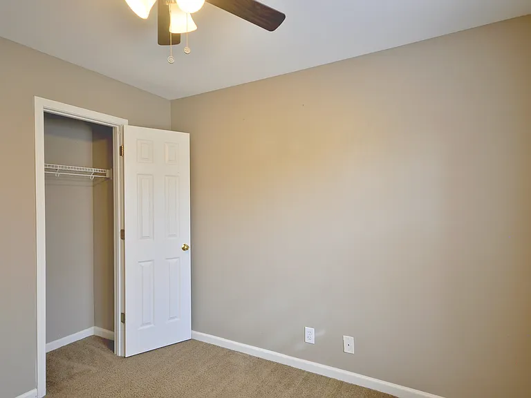 3291 S Senseney Cir — Photo 30