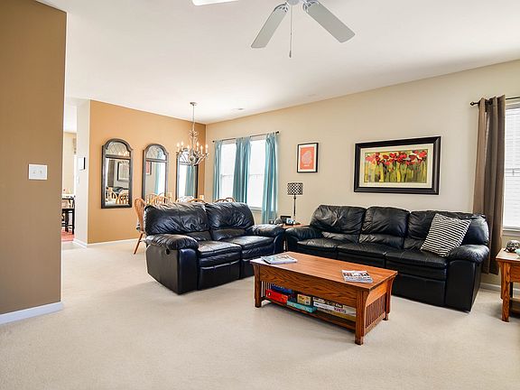 5th image of 6733 Old Magnolia Ln
