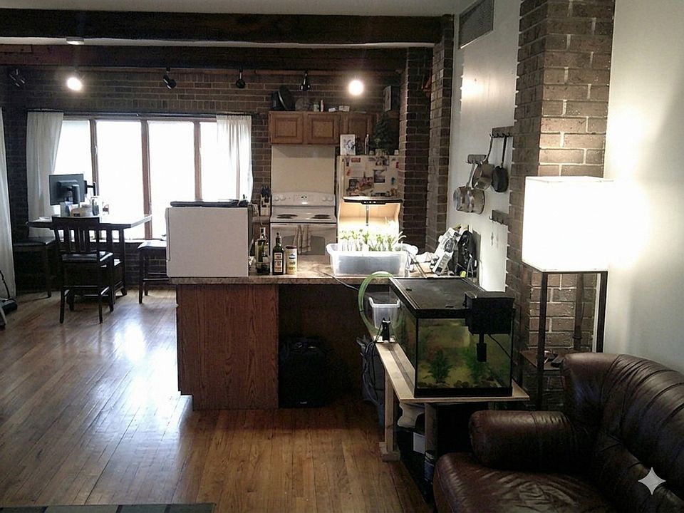 1st image of 237 Pohl Rd #3
