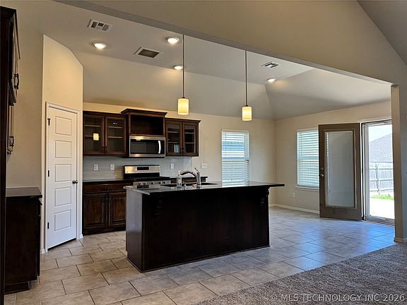 3rd image of 3416 E 143rd Pl S