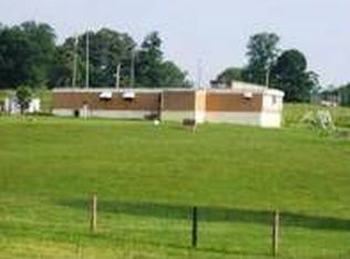 208 Highview Dr, Waynesburg, KY 40489