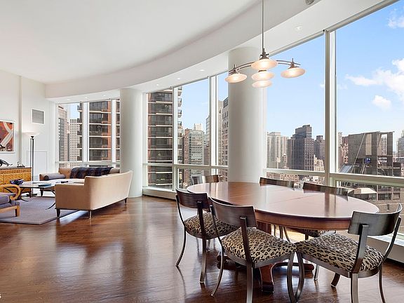2nd image of 250 E 49th St #20CD
