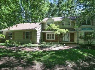 2 Tall Timber Dr, Morristown, NJ 07960