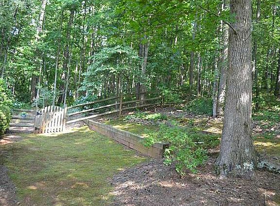 3rd image of 220 Jeffrey Dr