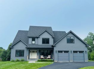 20 Lilly Creek Ln, Shelburne, VT 05482