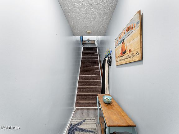 4th image of 1409 Arthur Street