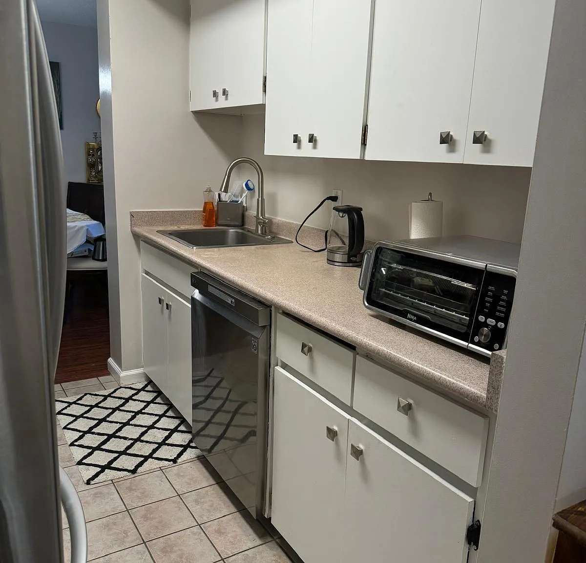 2 bed, 850 sqft, $2,600 — Photo 4