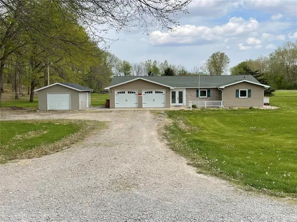 13274 Woodland Groves Pl, Hannibal, MO 63401