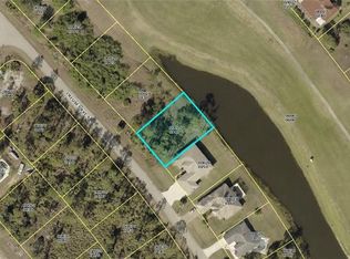 669/671 Creuset Ave S, Lehigh Acres, FL 33974