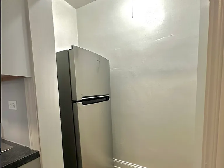 1214 W Rosemont Ave #2 — Photo 5