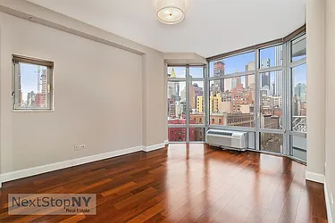 Rented by NextStopNY