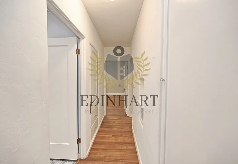 145 E University Ave — Photo 28