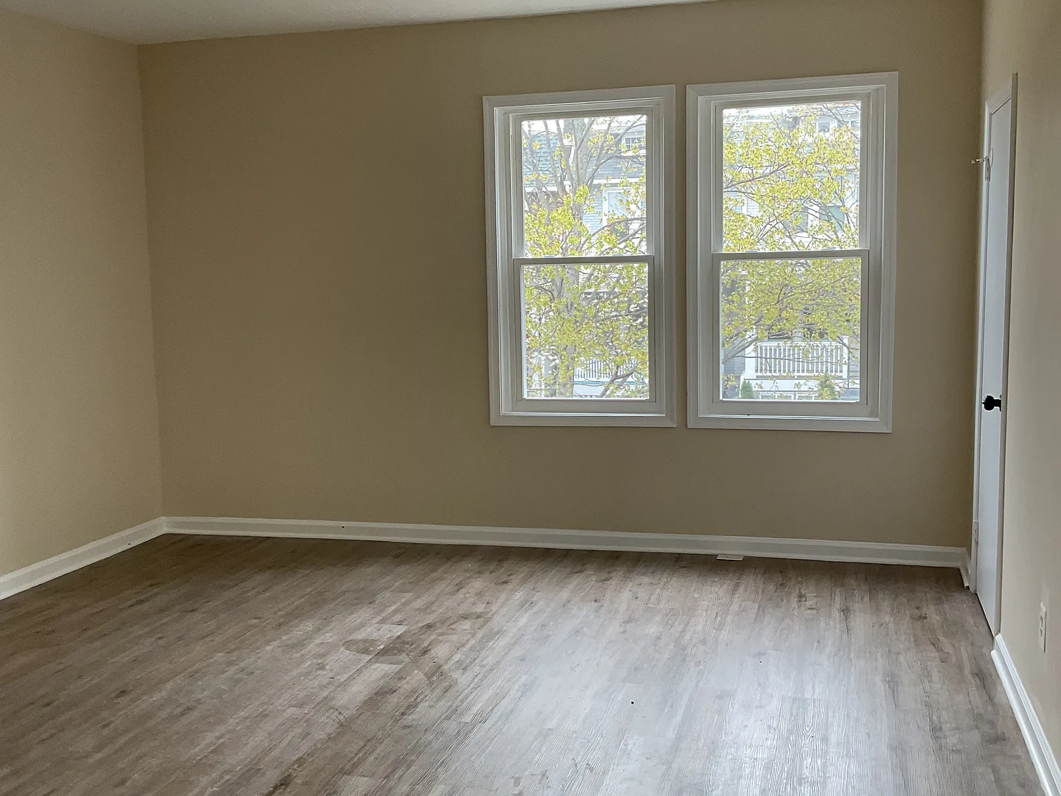 2 bed, 900 sqft, $2,050 — Photo 4