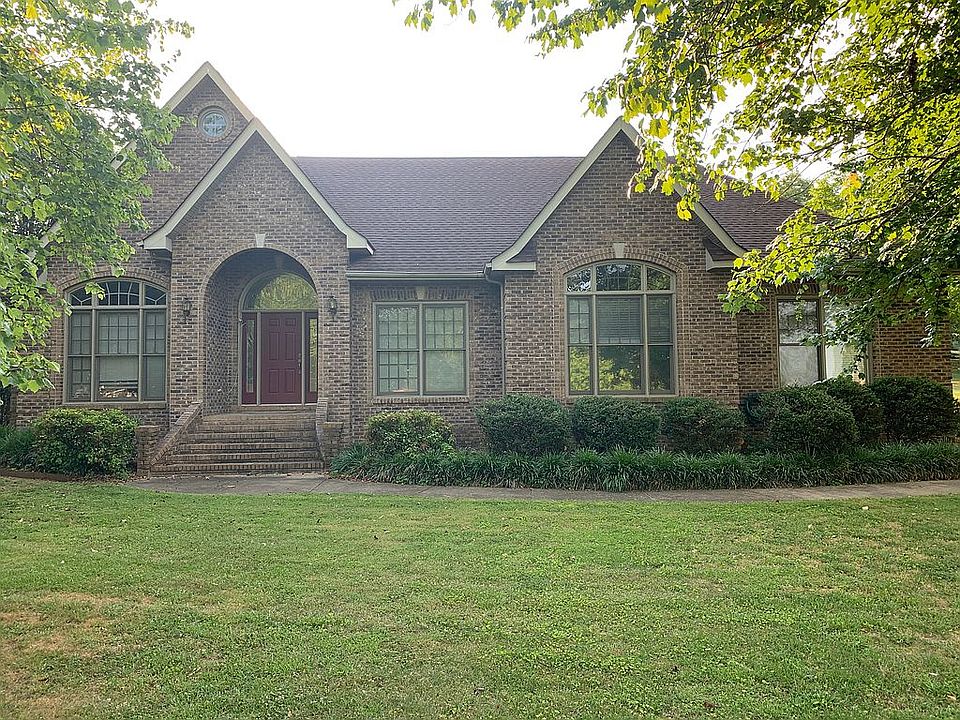 1st image of 320 Franklin Heights Dr