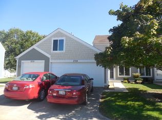 2729 Wilshire Ct, Aurora, IL 60502