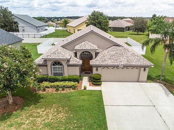 2nd image of 7619 Fordham Creek Ln