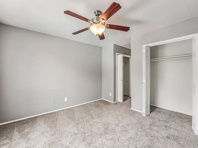 Spring Hill Village Apartments — Photo 12