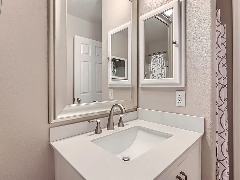 6745 Brittany Dr — Photo 22
