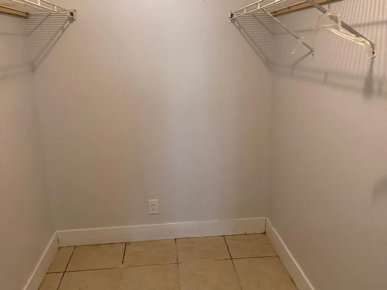 1216 Periwinkle Pl — Photo 7