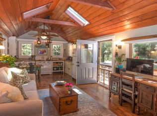 523 Blue Jay Canyon Rd, Blue Jay, CA 92317