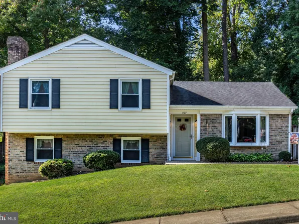 1107 Cottonwood Rd, Charlottesville, VA 22901