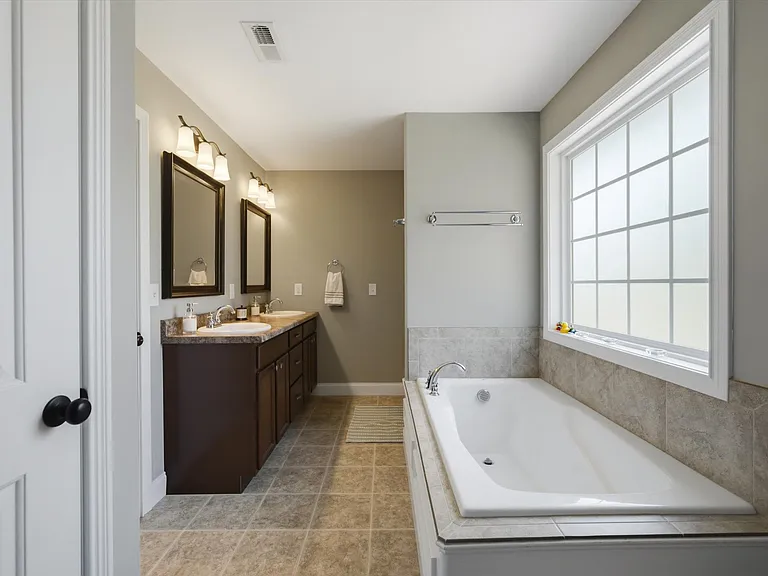 6119 Park Shadow Way — Photo 16