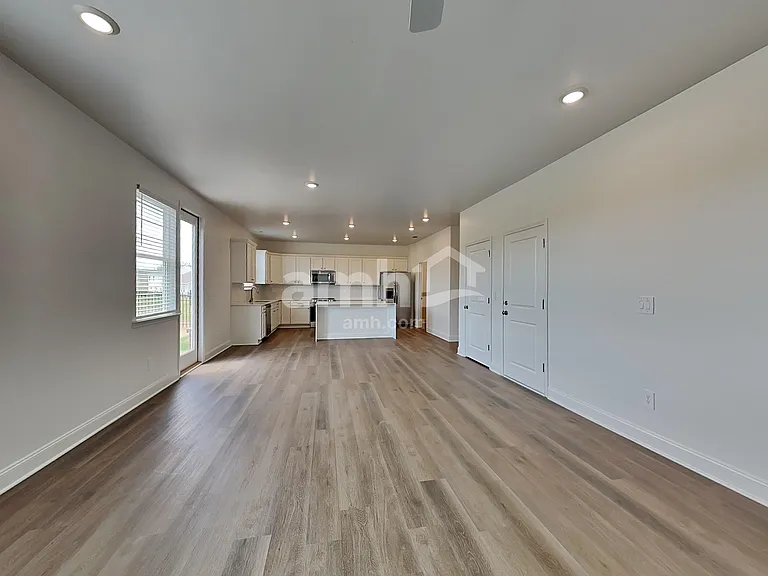 338 Golucke Way — Photo 6