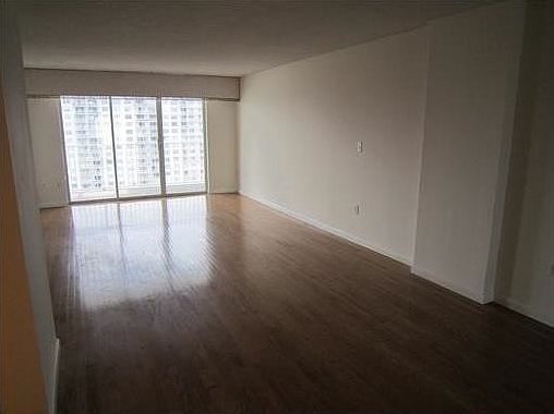 2nd image of 2852 NE 184th Ter