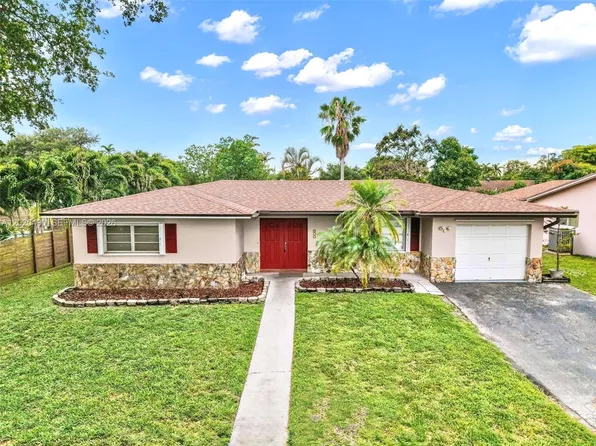 500 NW 96th Ter, Hollywood, FL 33024