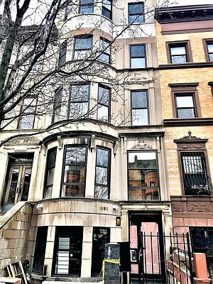 Rented by Brooklyn Group | media 36