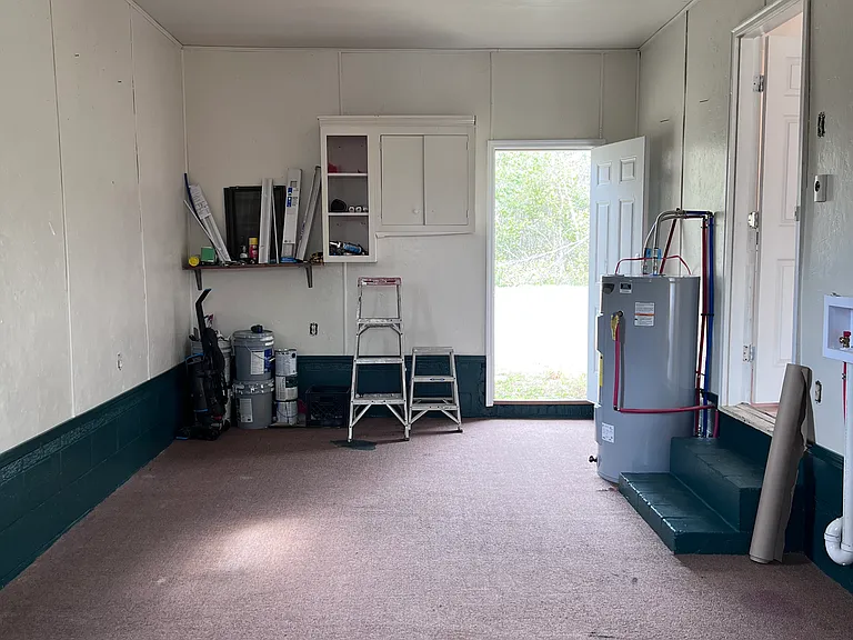 407 Railroad Ave — Photo 14