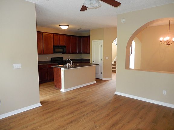 4th image of 778 Ginger Mill Dr