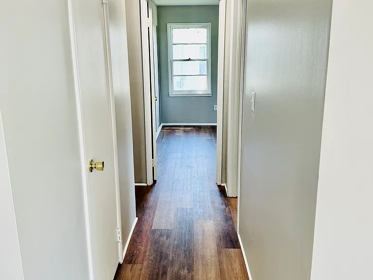 349 Grace Dr — Photo 7