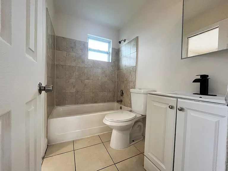 1610 N 25th St #1 — Photo 8