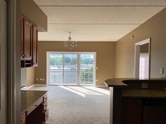 3rd image of 405 Creekside Dr #503
