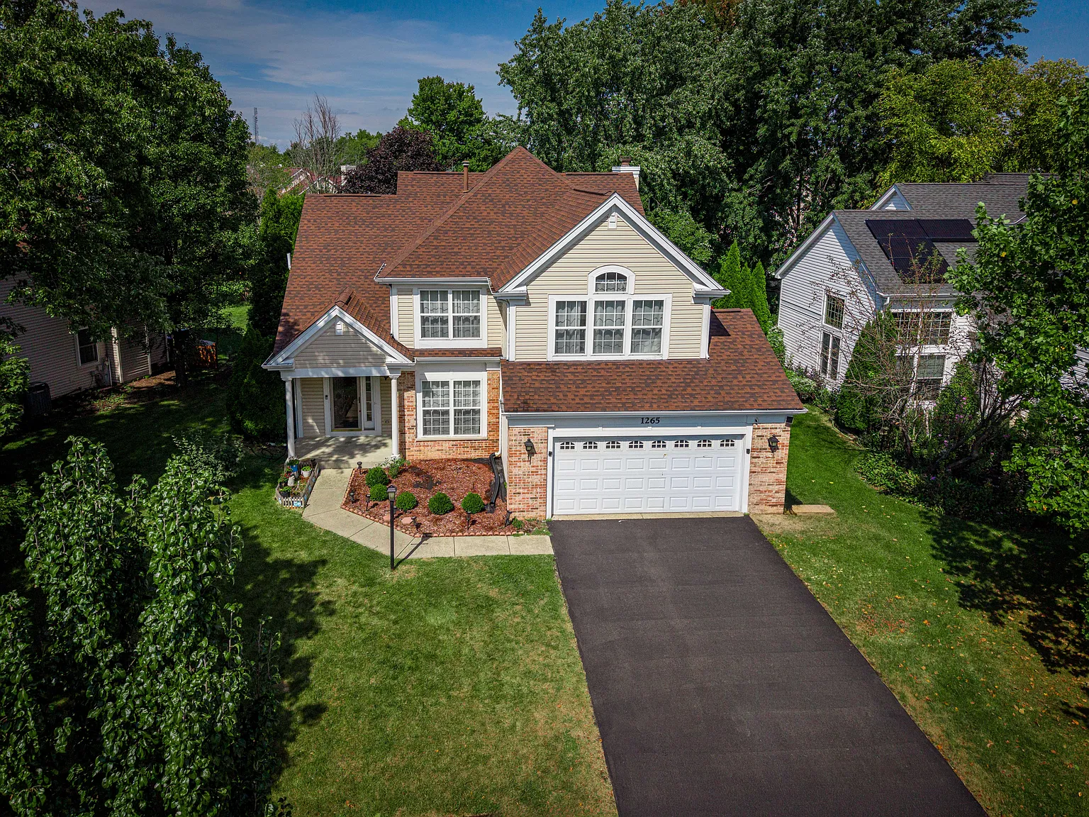5 bed, 2274 sqft, $3,650 — Photo 1