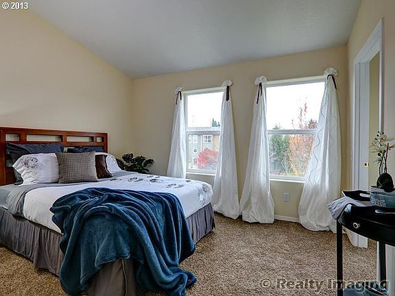 5th image of 229 NE 76th Ave