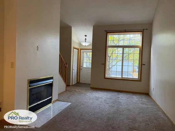 9275 Troon Ct, Woodbury, MN 55125