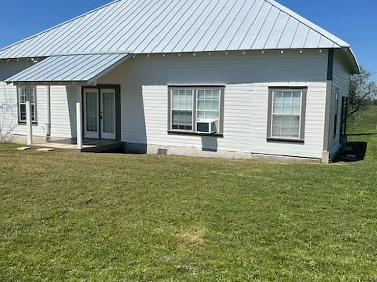 755 County Road 149 — Photo 2