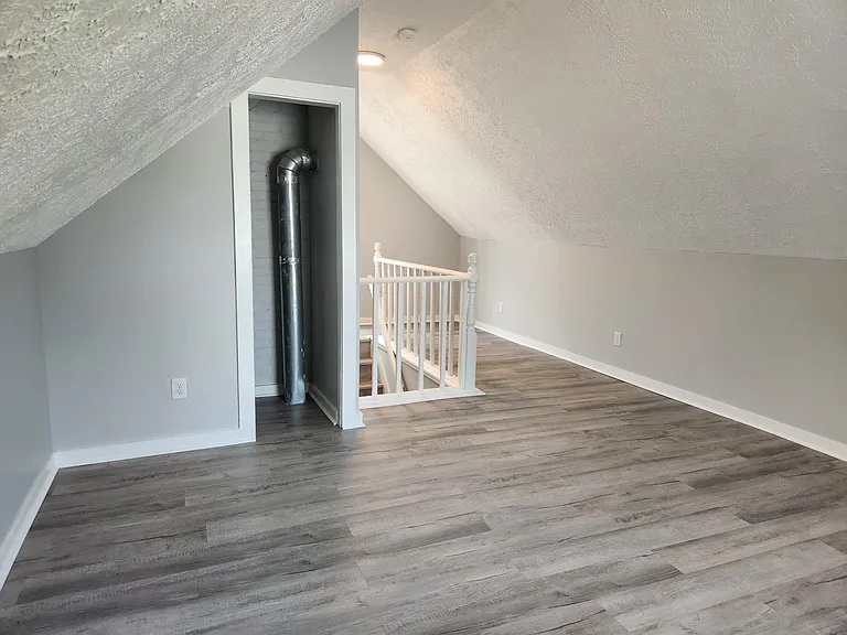 2524 McGuffey Rd — Photo 16