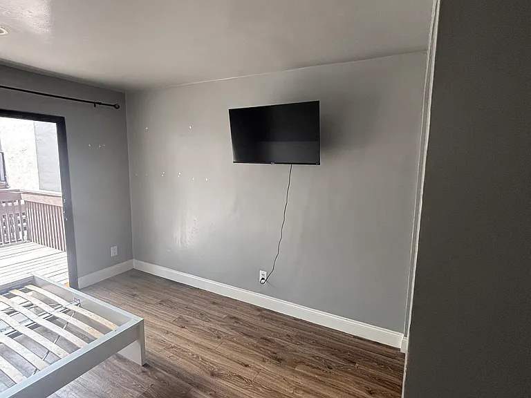 5275 Reservoir Dr — Photo 8