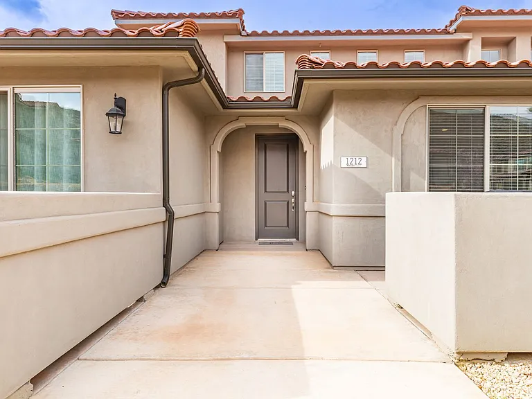 1212 N Bello Aly — Photo 4