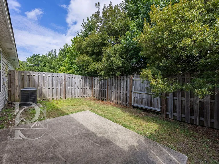 107 Nobility Dr — Photo 22