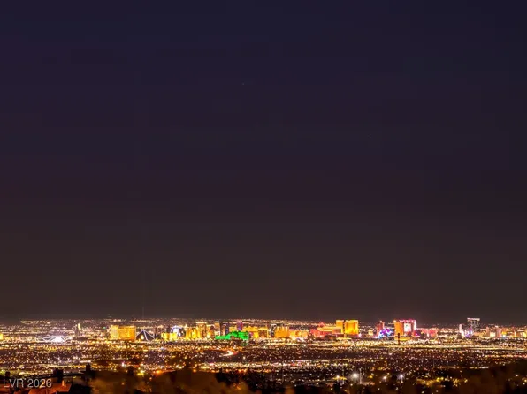 3 Pine Hollow Dr, Henderson, NV 89052