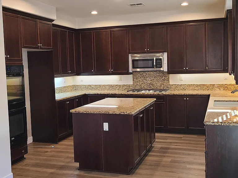 13246 Milton St — Photo 18