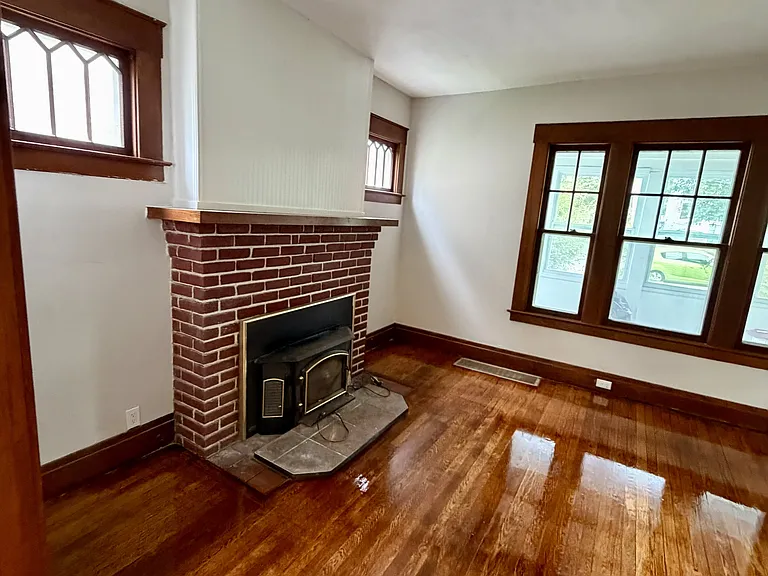 206 Sedgwick St — Photo 6