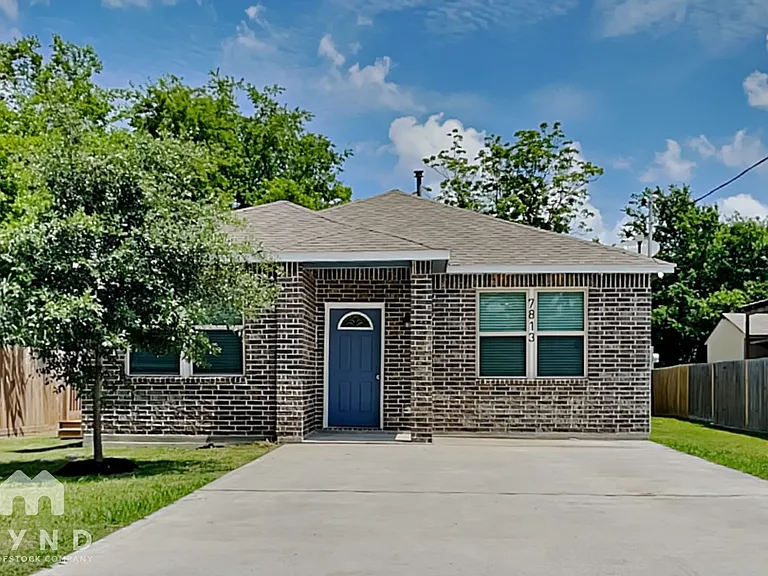 7813 Hanna St — Photo 1