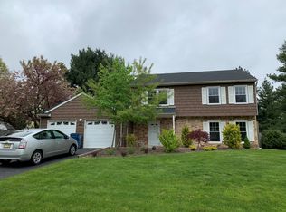 16 Silvers Ln, Plainsboro, NJ 08536